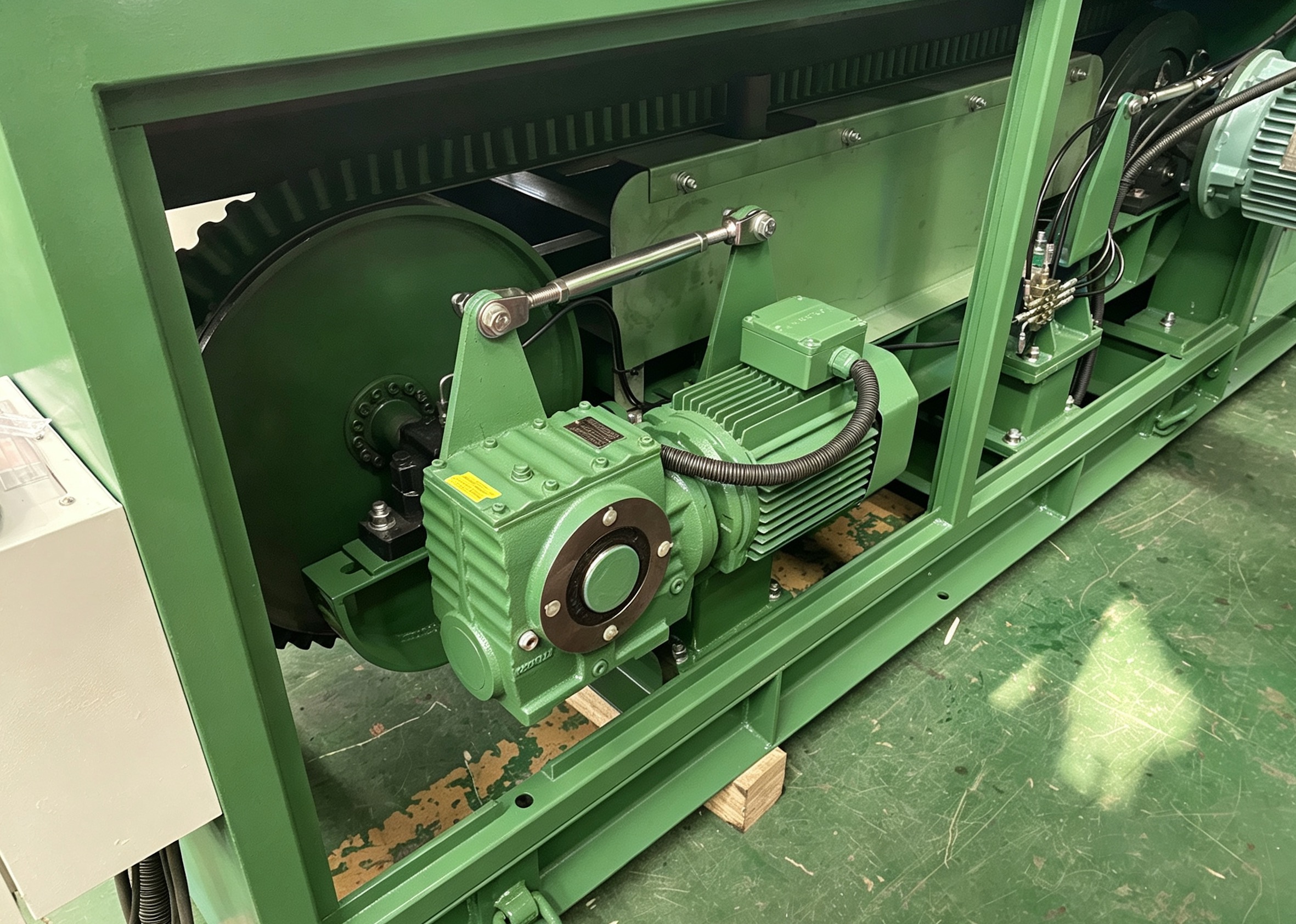 Eddy current separator side.png