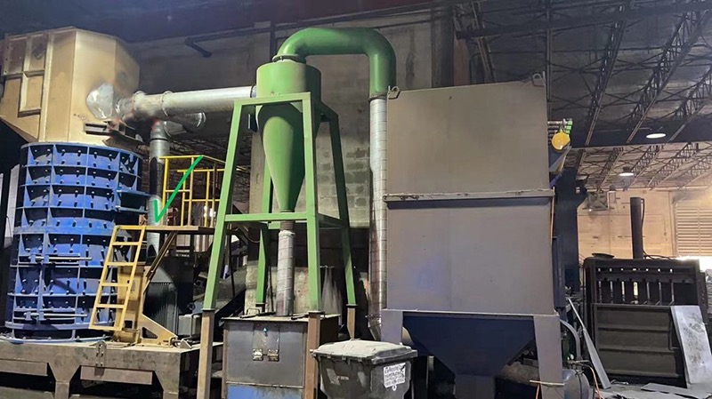 Verticle hammer mill1 .jpg