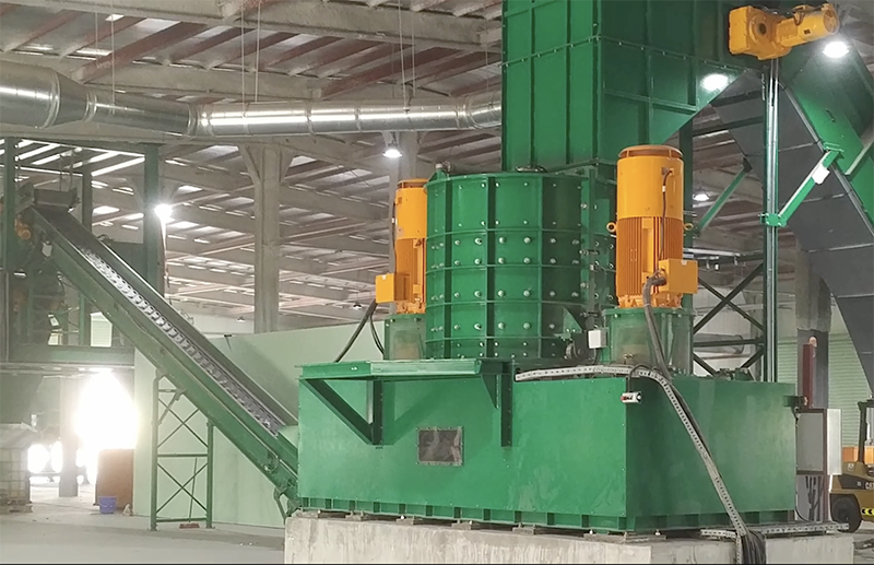 Verticle hammer mill2 .png